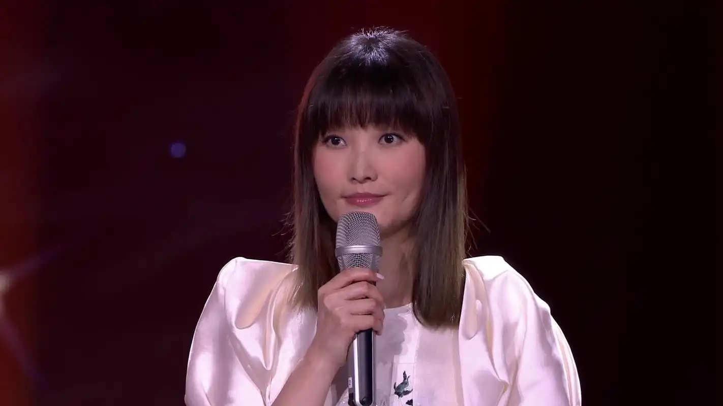 金海心曝往事表恩情惹陶晶莹泪洒蒙面唱将