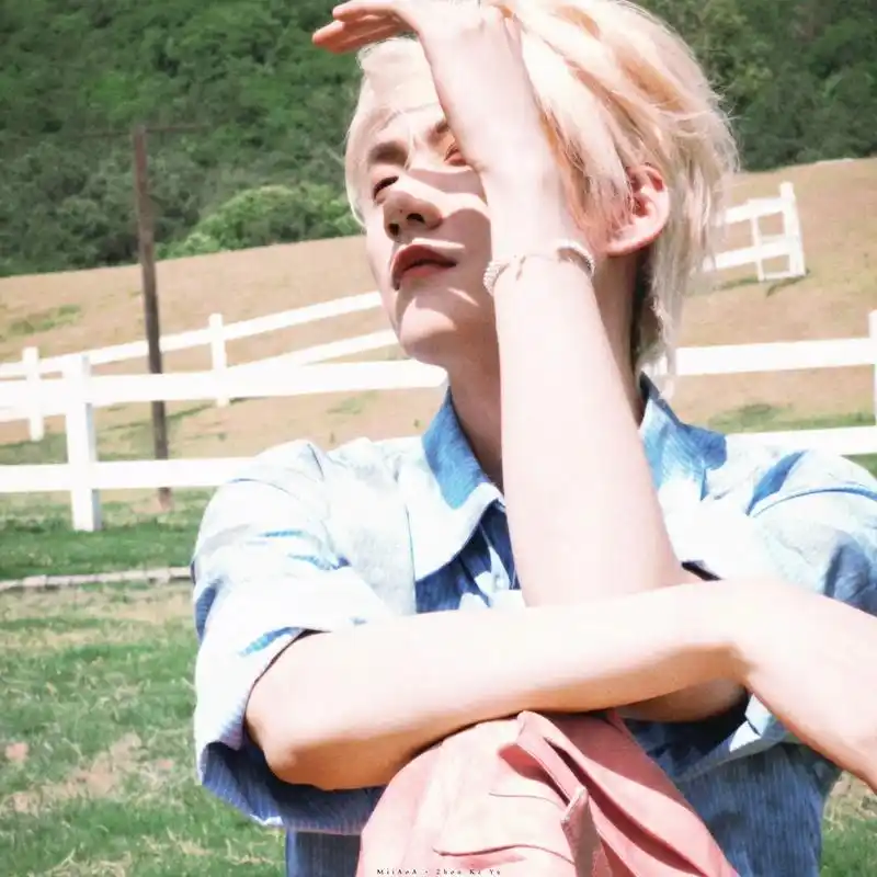 ᖰ⌯▾⌯ᖳ.『wechat 背景图/头像』 #周柯宇 #