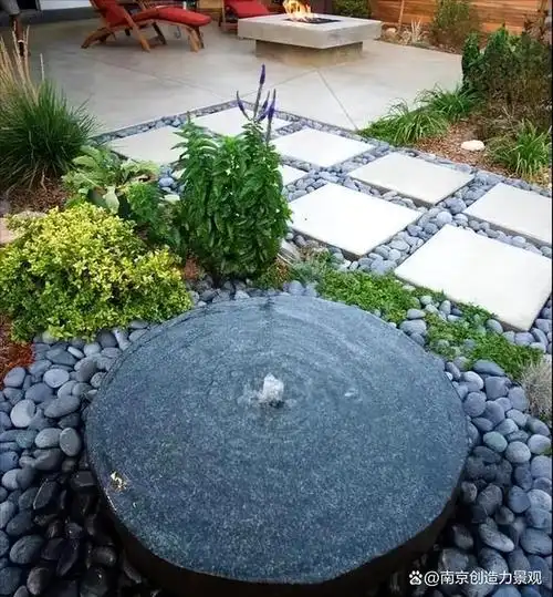 小庭院最适合的水景——涌泉,精致有趣,活泼灵动