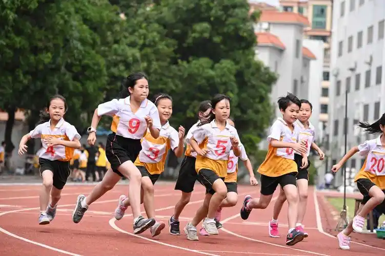 运会入场式 60米,100米,200米,400米,800米 跳高比赛精彩瞬间 我运动