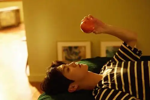 > 电脑壁纸 > 明星 > 大陆明星 > 鹿晗《体会》mv绝美壁纸解锁 高清