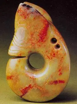 红山文化玉器的一个主要特征就是出现了大量的动物性玉器装饰品,有的