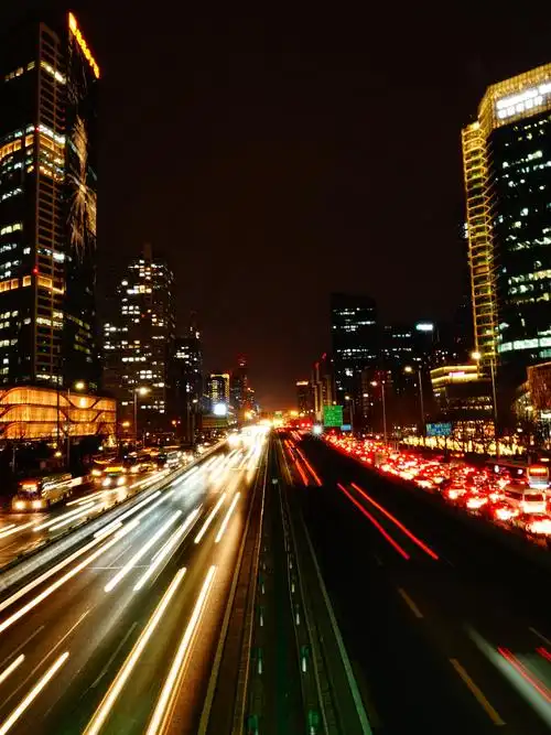夜景】二o一九年十二月二十五日傍晚决定坐地铁去国贸拍几张夜景片,刚