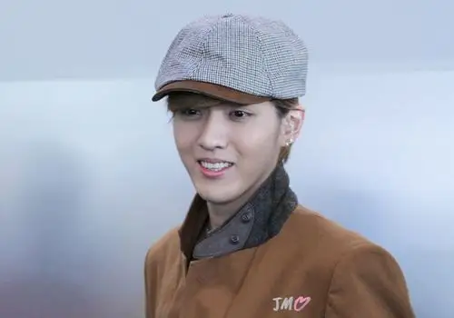 那些年秒杀我的高清大头照and喷血图 持更_看图_吴亦凡吧_百度贴吧