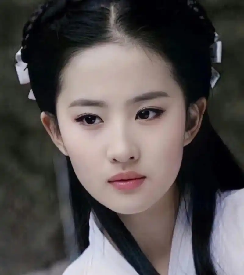 天龙八部里的神仙姐姐刘亦非