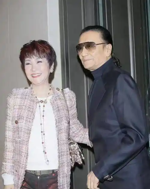 这十条娱乐圈不为人知的秘密,你知道四个算我输_花名_赵本山_赵丽颖