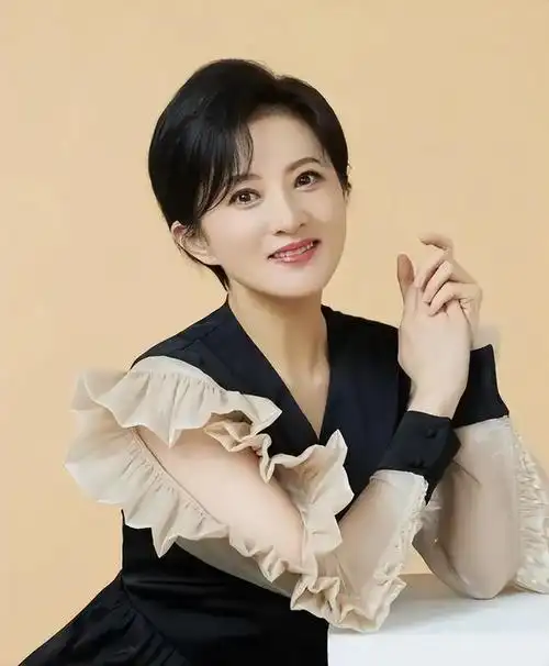 金铭:我43岁虽没结婚,但不代表没伴侣,人过得快活潇洒最重要