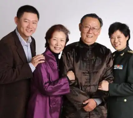 国家一级演员吕中:儿子是导演,儿媳是国际影后,女儿更值得骄傲