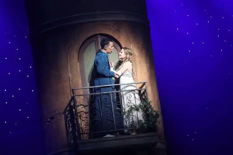 《罗密欧与朱丽叶》音乐剧来深圳了_法国_舞蹈_演出
