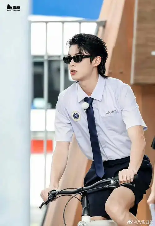 蔡徐坤,王鹤棣,angelababy,白鹿,范丞丞,周深奔跑吧泰国校服造型路透