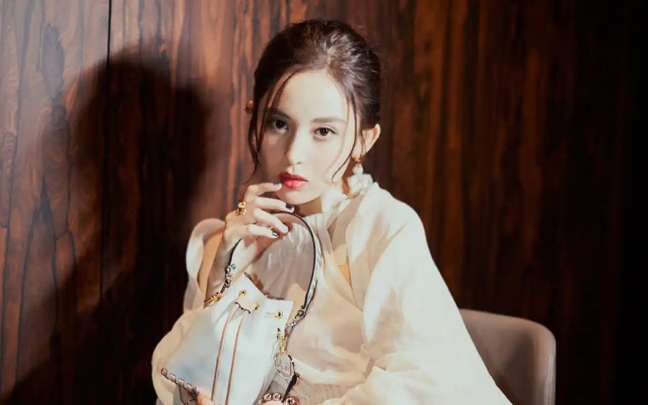 古力娜扎唯美写真高清电脑桌面壁纸