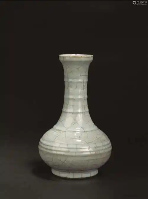 宋代北宋汴京官窑青釉弦纹赏瓶