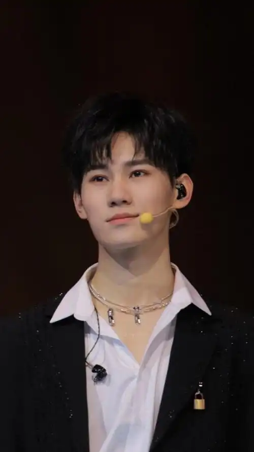 张真源浪漫白日梦