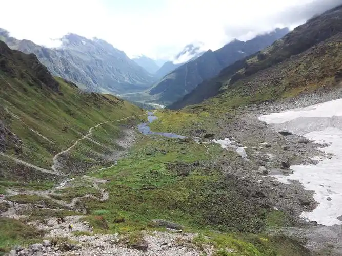 下午,多雄拉山口  成功登顶  海拔:4170 m .