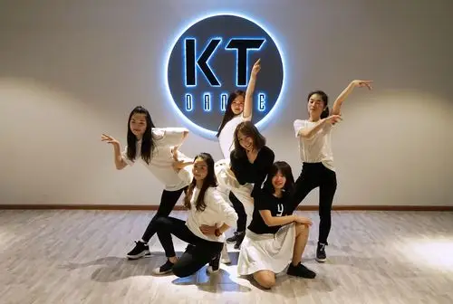 布兰妮滨崎步蔡依林为什么女神都爱爵士答案在这里