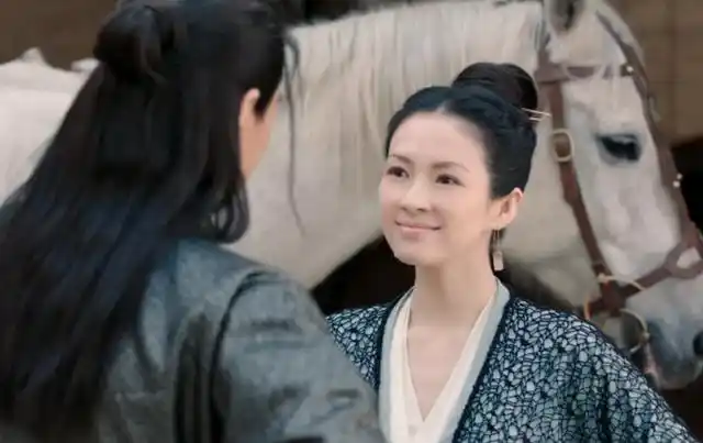 就在前几日,从立项再到如今正式官宣主创阵容的电视剧《藏海花》吸引