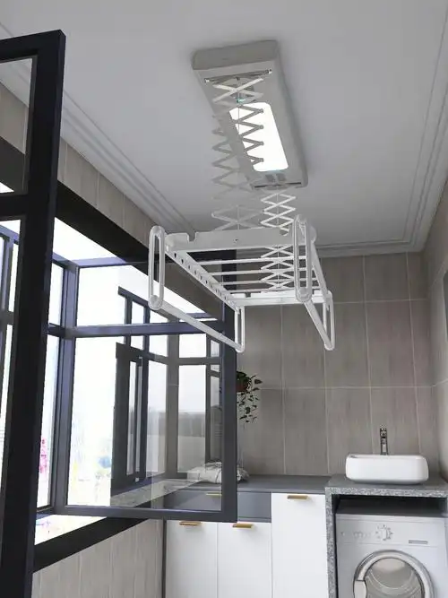 09白石膏吊顶的阳台吊顶,所以电动晾衣架只能用明装的方式,有条件的