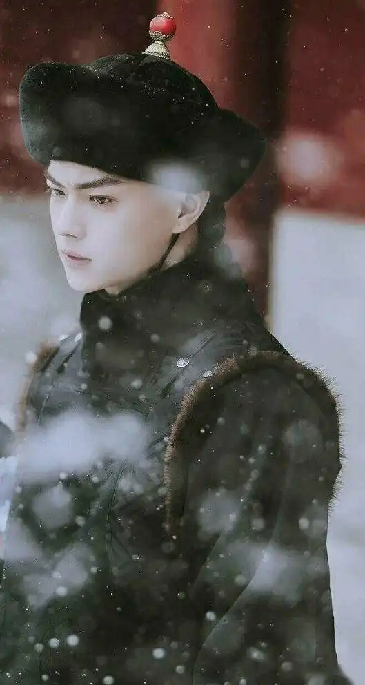 对我来说,肖战是椰奶月饼,口感清甜,椰味浓郁