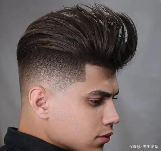 18款"霸气"的男士发型,夏天剪一款,清爽又帅气