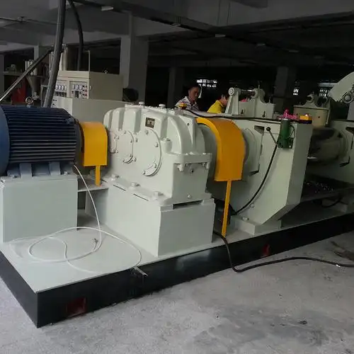 厂家供应 新款小型开炼滚轮塑料■机械工业碾压开炼滚轮达海天空机