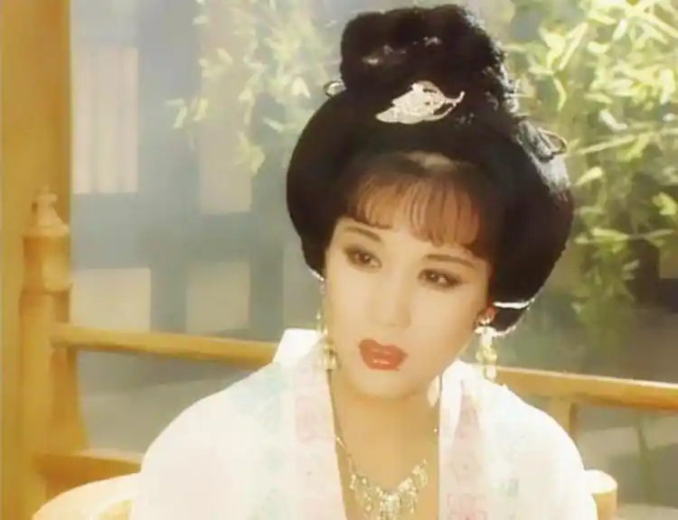 95版《武则天》李建群的美照,一颦一笑尽显端庄温婉,惊艳众人