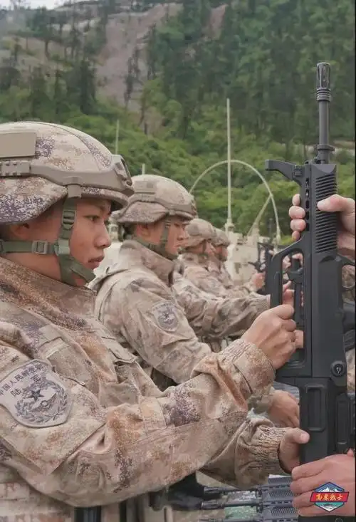 新兵配发星空迷彩有升级