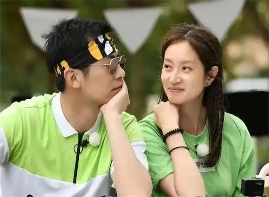 撩汉!索吻!求抱!摸腰掐脸!共用吸管!这些明星太没分寸感了!