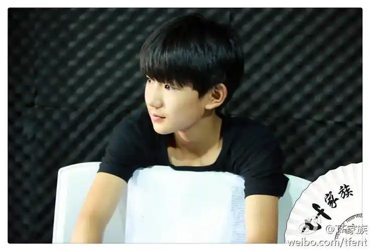 十二岁是最适合锅盖头的年纪盘点无敌可爱的幼崽时期