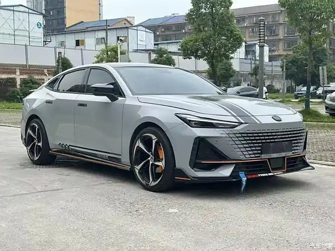 5t运动长安univ,一手车,配置嘎嘎高,电