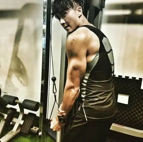 唐文龙溏心3胸压到陈敏之渗乃tvb十大肌男你最喜欢哪个呢