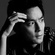 头像男吴彦祖 高清帅气的吴彦祖个性微信头像图片_明星头像_美头网