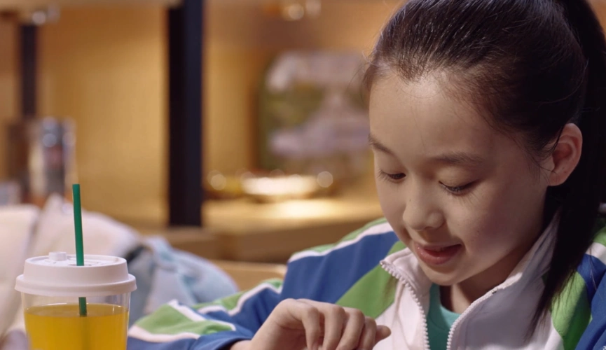 原创《小舍得》米桃结局让人欣慰,原著因太懂事患抑郁症辍学回老家