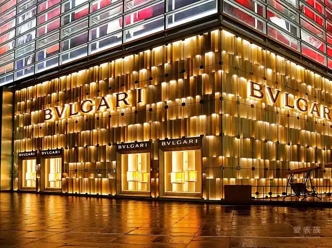 bvlgari宝格丽银蛇甜蜜点亮2015七夕情人节于南京德基广场