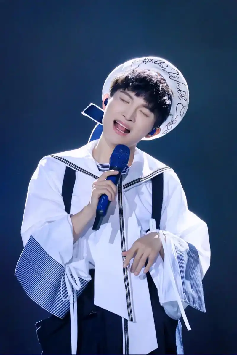 周深 #治愈系笑容 #抖音热歌 - 抖音