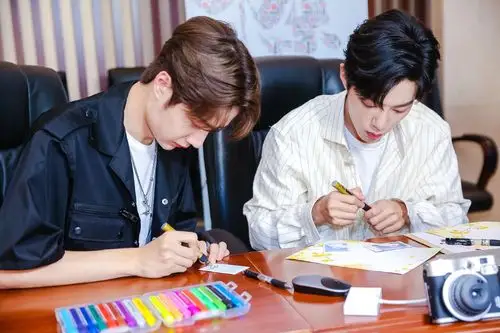 博君一肖│肖战│王一博 - 堆糖,美图壁纸兴趣社区