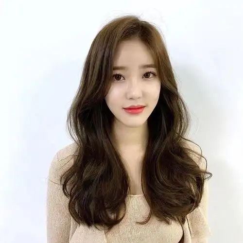 渣女网红大波浪卷