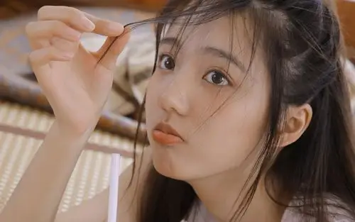 阳光性感美女头像图片-美女壁纸-高清美女图片-第4图-娟娟壁纸