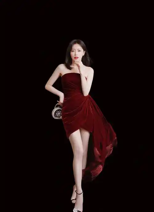 原创女人别再拿年龄当借口了40岁秦岚穿搭太抢眼真的是越老越年轻