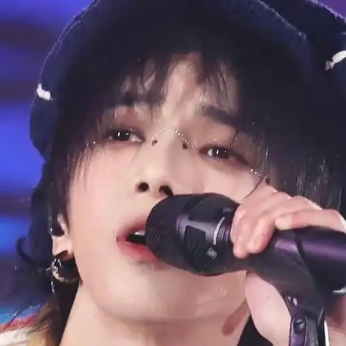 新浪娱乐头像##华晨宇美貌大赏##2024华晨宇火星演唱