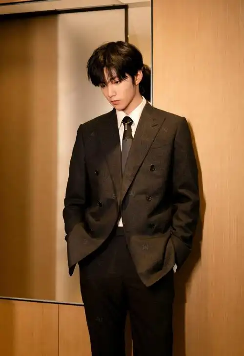 北京国际电影节##北影节红毯##刘耀文红毯生图