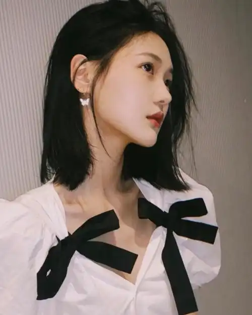 女生剃鬓角帅气短发