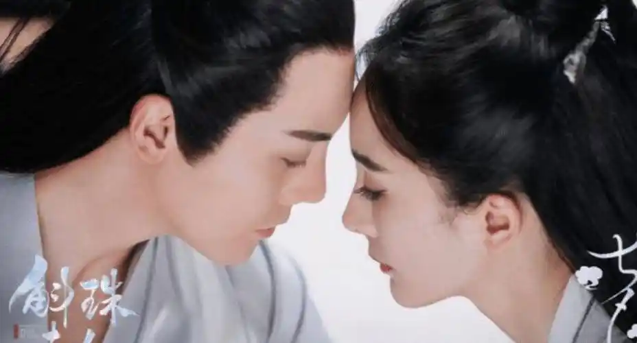 原创斛珠夫人晒最新海报男女主这cp感太绝了陈伟霆能否翻身