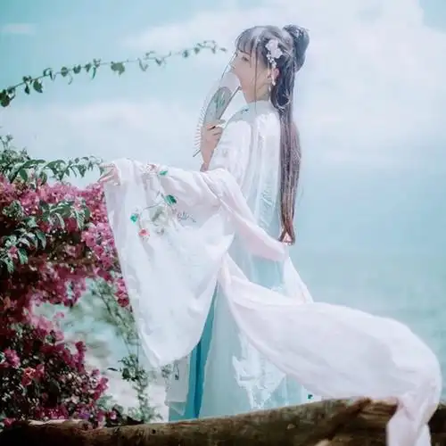 古风头像真人一曲一场叹一生为一人