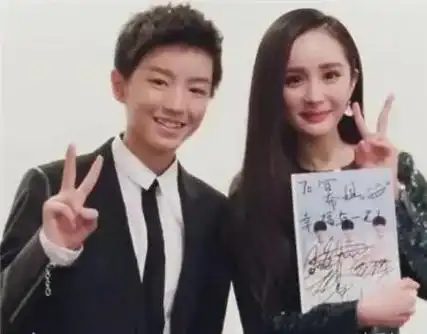 杨幂,王俊凯都是单身,男未婚女未嫁