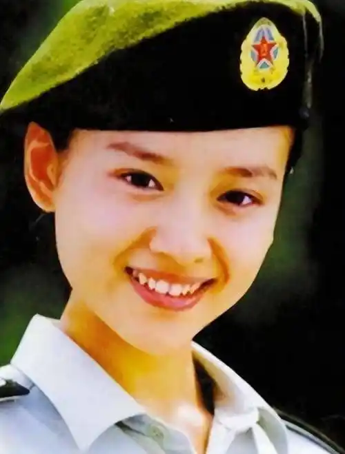 董洁,终于为自己的"忘拉窗帘"付出了代价_安吉尔_天使_儿子