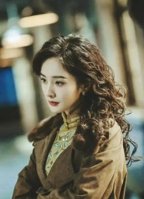 真的好带感的谍战剧,"黑红鼻祖"杨幂首次演反派|偶像剧|电视剧|新闻