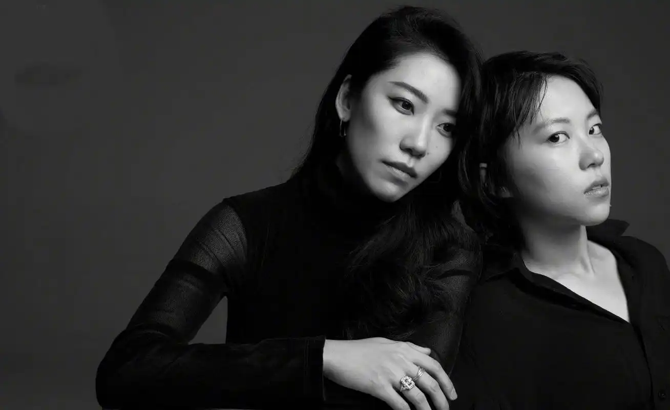 娱乐圈就不缺大瓜,刚吃到的一个瓜,窦靖童在国外和女朋友结婚了,坐等