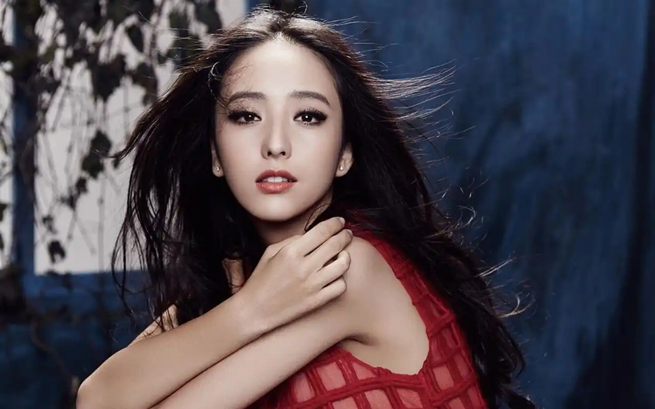 从美而不自知到老娘天下最美佟丽娅终于找到最适合她的样子