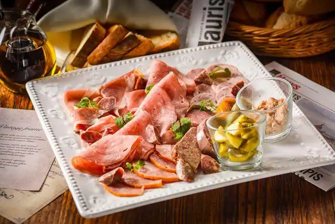 百年老街里藏着的经典味道,也太让人心动了|西餐|美食|特色美食|秋林