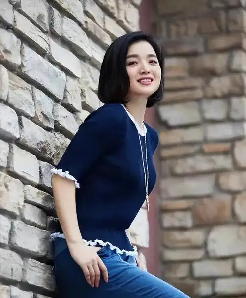 白雪,中年离异后,二婚再嫁小8岁老公,如今事业爱情两头旺